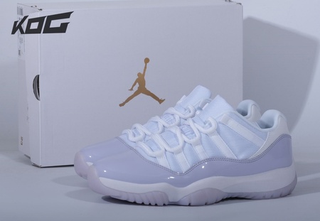 Air Jordan 11 Low "Pure Violet" Size 36-47.5