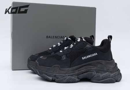 Balenciaga Triple S Triple Black (2018 Reissue) (Pre-Distressed) SIZE: 35-45