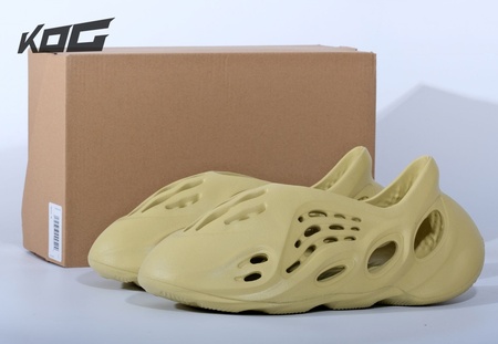 ADIDAS YEEZY FOAM RUNNER SULFUR