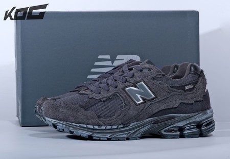 New Balance 2002R Refined Future 40-46.5