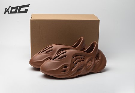 Adidas Yeezy Foam Runner Clay Red Size 36.5-48.5