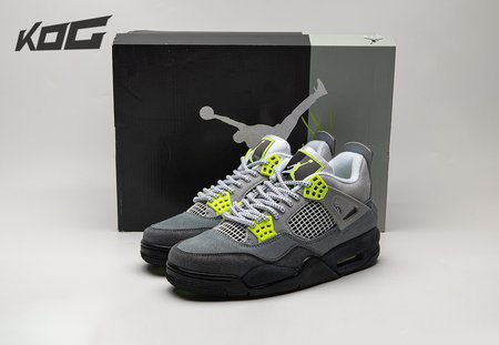 AJ 4 Retro SE "95 Neon" Size 40.5-46